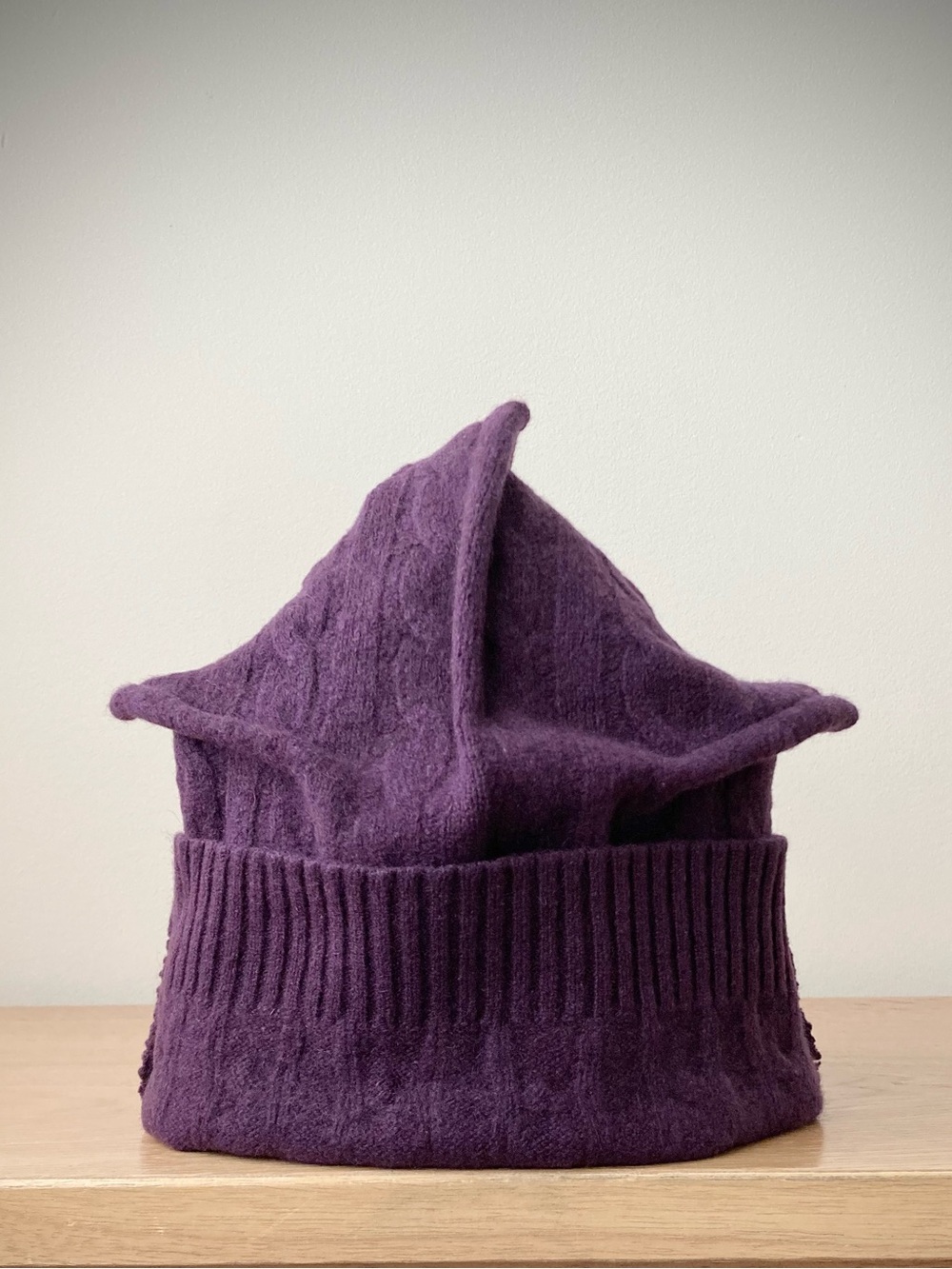 joodito origami crown 100% cashmere sweater hat beanie cap cableknit dark purple